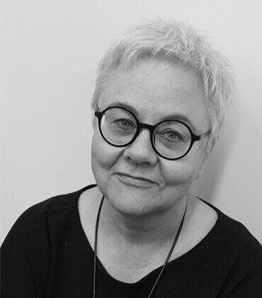 dr Ewa Raczyńska-Mąkowska